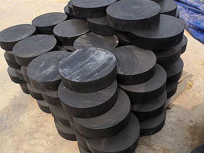泾阳县板式橡胶支座由若干层橡胶片与薄钢板经加压硫化